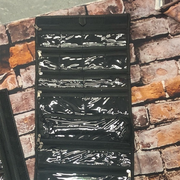 Snake Skin Waterproof 5 pc Traveling Organizers - Picture 9 of 9